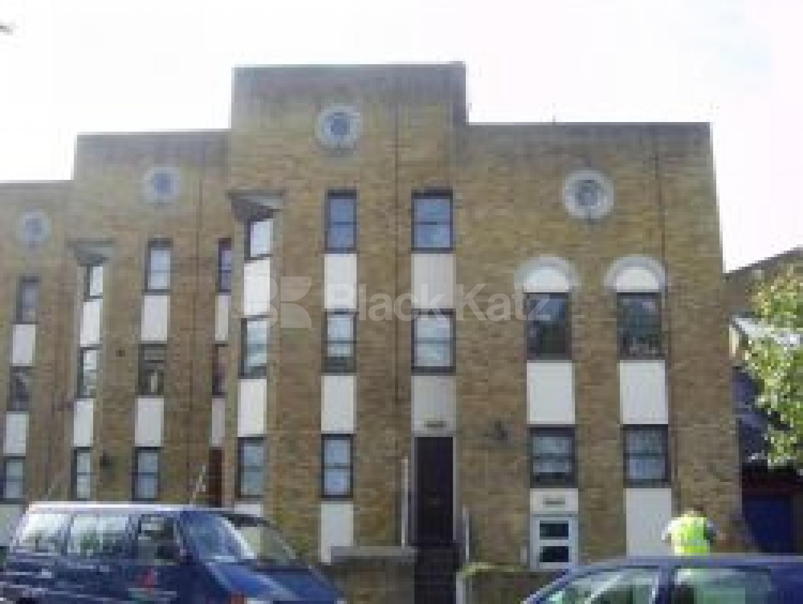 			2 Bedroom, 1 bath, 1 reception Flat			 Cleveland Road, ISLINGTON N1 n1